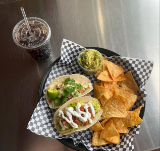 tacos_and_chips